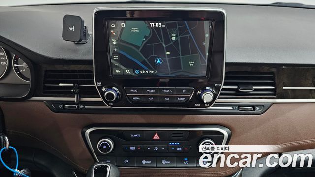Hyundai Starex 2019 — photo 18