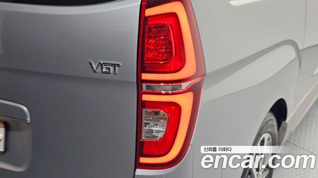 Hyundai Starex 2019 — photo 9