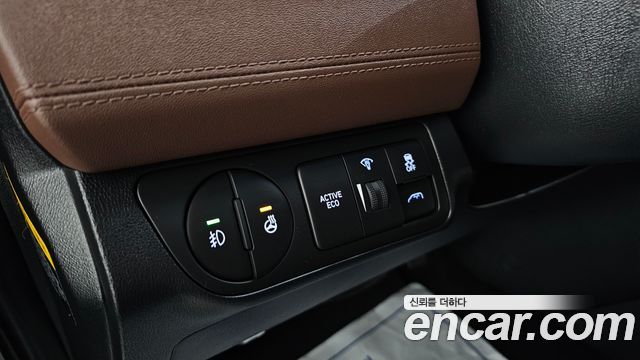 Hyundai Starex 2019 — photo 27