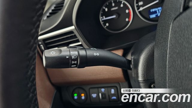 Hyundai Starex 2019 — photo 29