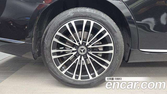 Mercedes-Benz S-Class 2025 — photo 5