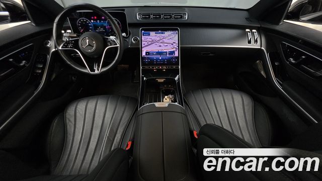 Mercedes-Benz S-Class 2025 — photo 10