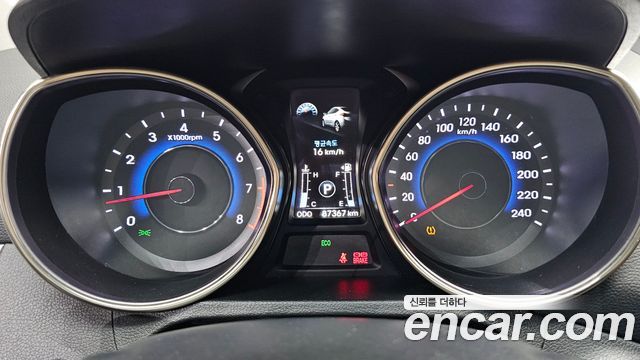 Hyundai AVANTE 2011 — photo 8