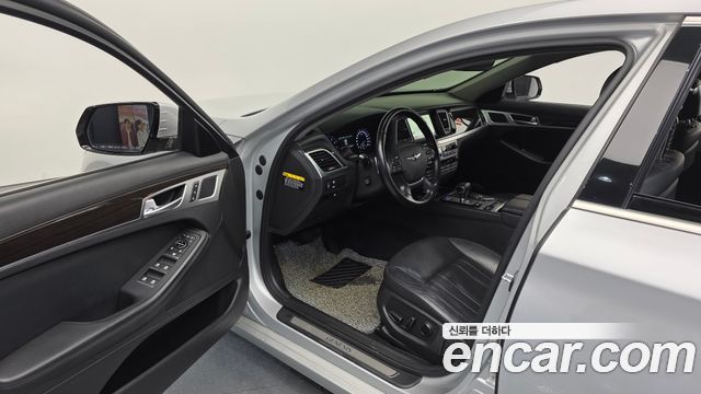 Genesis G80 2017 — photo 13