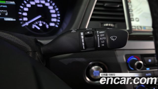 Genesis G80 2017 — photo 27