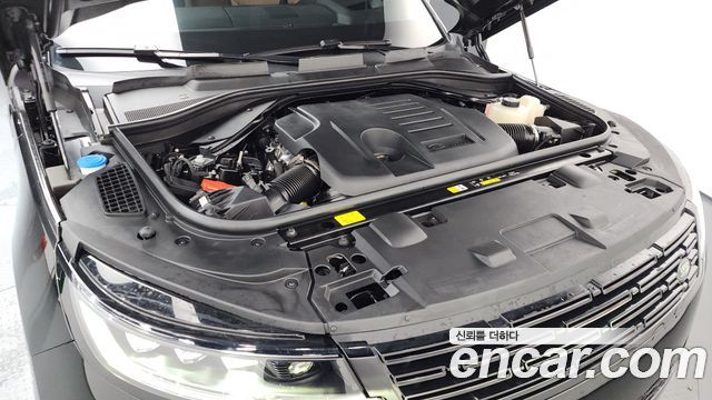 Land Rover Range Rover Sport 2025 — photo 6