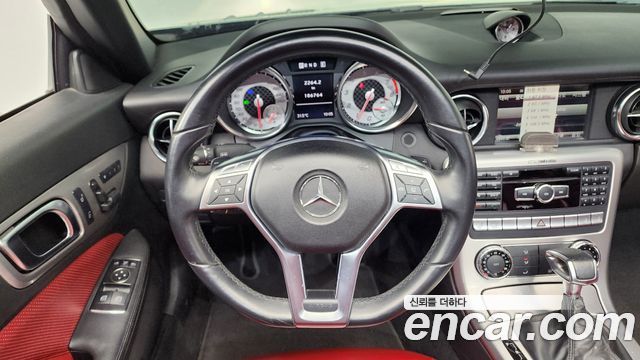Mercedes-Benz SLK-Class 2013 — photo 11