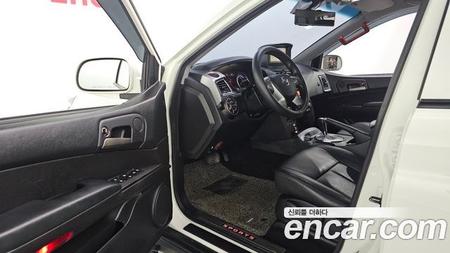 KG Mobility KORANDO 2017 — photo 13