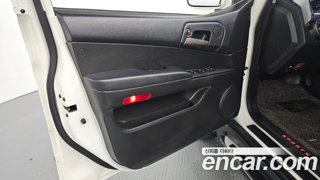 KG Mobility KORANDO 2017 — photo 14