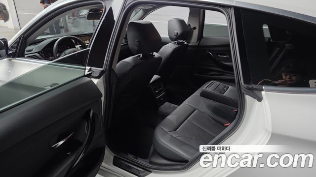 BMW Gran Turismo 2020 — photo 18