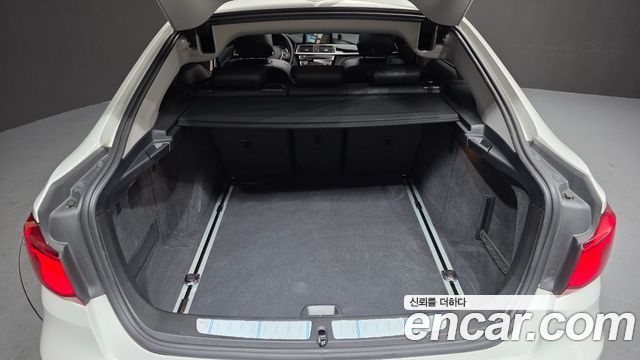 BMW Gran Turismo 2020 — photo 24