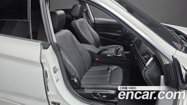 BMW Gran Turismo 2020 — photo 16