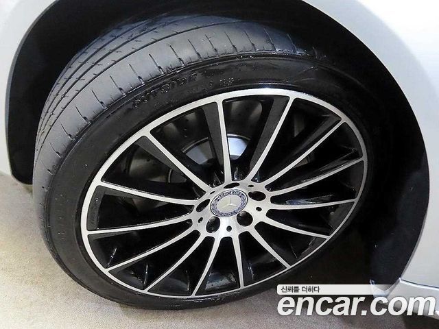 Mercedes-Benz S-Class 2017 — photo 20