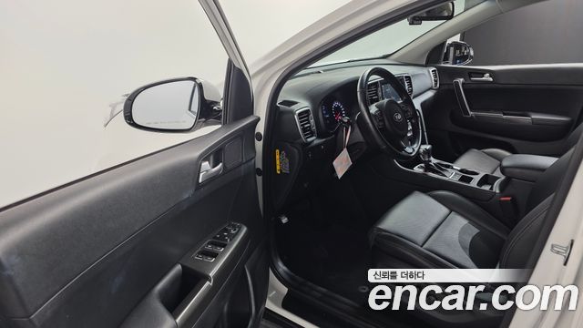 Kia Sportage 2016 — photo 11