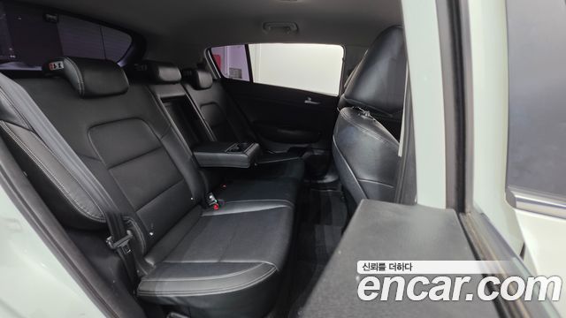 Kia Sportage 2016 — photo 19