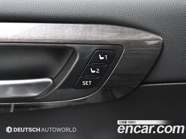 Toyota Highlander 2023 — photo 16