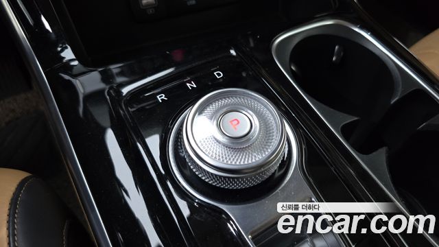 Kia Canival 2021 — photo 9