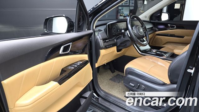 Kia Canival 2021 — photo 10