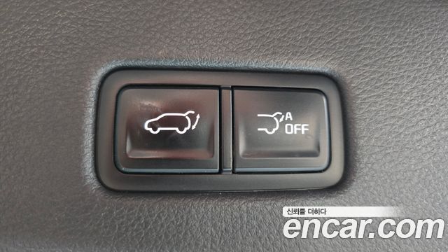 Kia Canival 2021 — photo 19