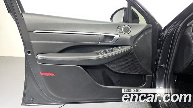 Hyundai Sonata 2022 — photo 14