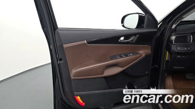 Kia Sorento 2016 — photo 14
