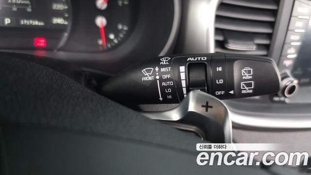 Kia Sorento 2016 — photo 27