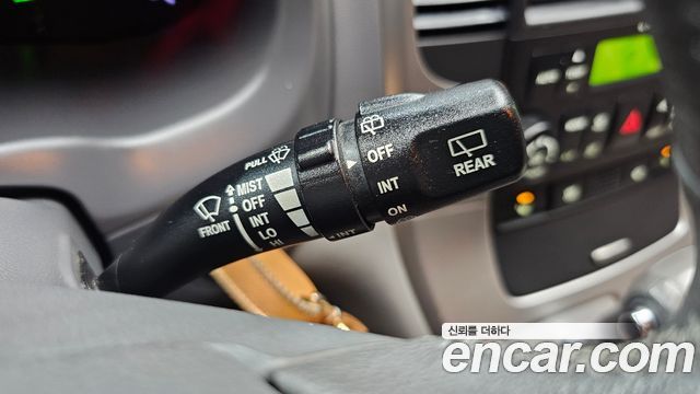 Kia Canival 2012 — photo 26