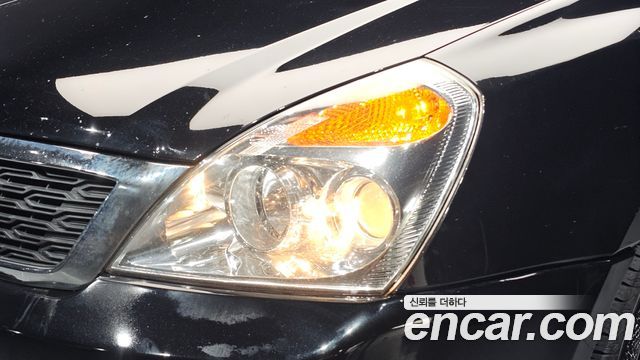 Kia Canival 2012 — photo 8