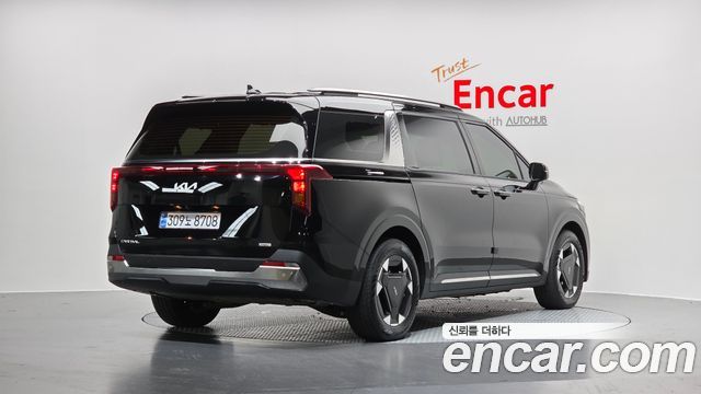 Kia Canival 2024 — photo 2