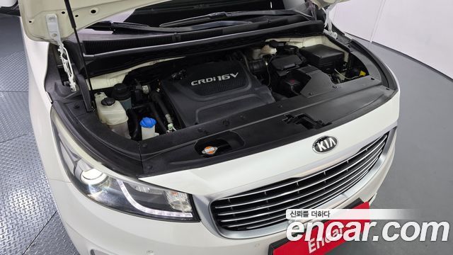 Kia Canival 2015 — photo 6