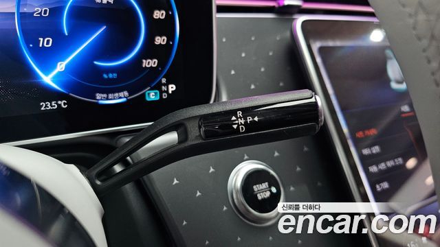 Mercedes-Benz EQE 2026 — photo 12