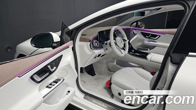 Mercedes-Benz EQE 2026 — photo 13