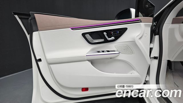 Mercedes-Benz EQE 2026 — photo 14