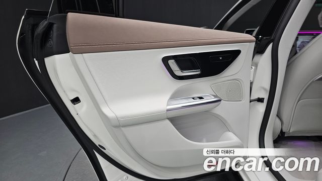 Mercedes-Benz EQE 2026 — photo 15