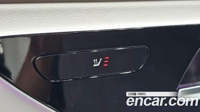 Mercedes-Benz EQE 2026 — photo 28