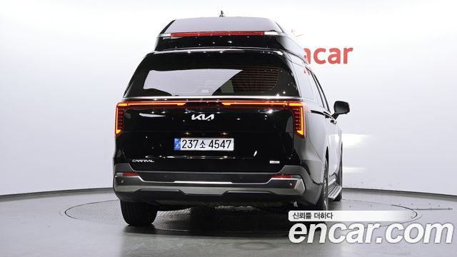 Kia Canival 2025 — photo 4
