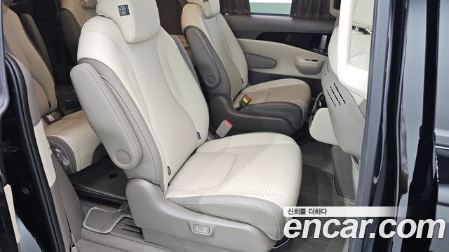 Kia Canival 2025 — photo 24