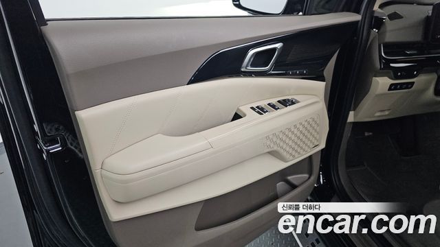Kia Canival 2025 — photo 14