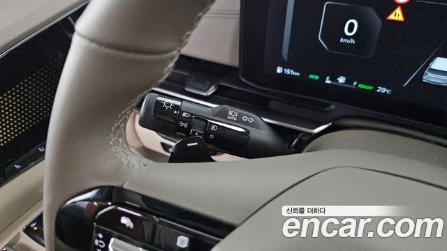 Kia Canival 2025 — photo 30