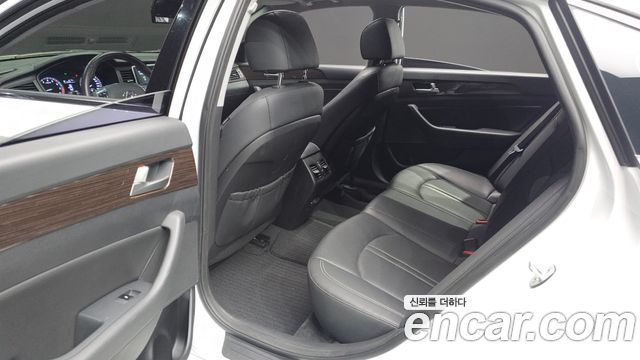 Hyundai Sonata 2018 — photo 12