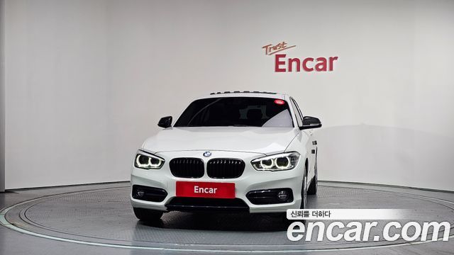 BMW 1-Series 2019 — photo 3
