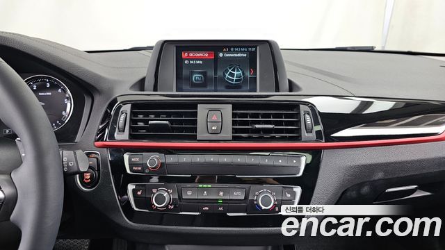 BMW 1-Series 2019 — photo 14