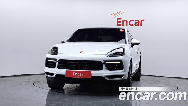 Porsche Cayenne 2023 — photo 3