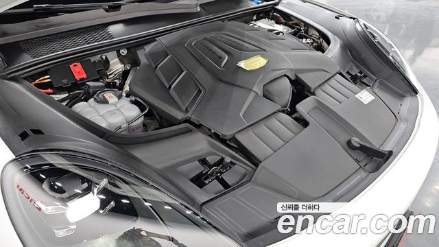 Porsche Cayenne 2023 — photo 6