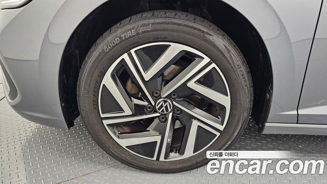 Volkswagen Jetta 2023 — photo 5