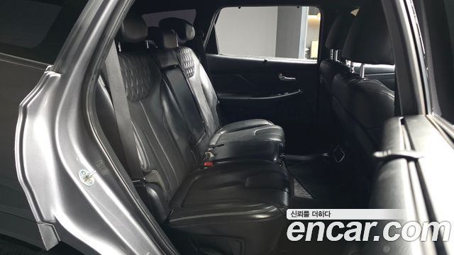 Hyundai Santafe 2021 — photo 18