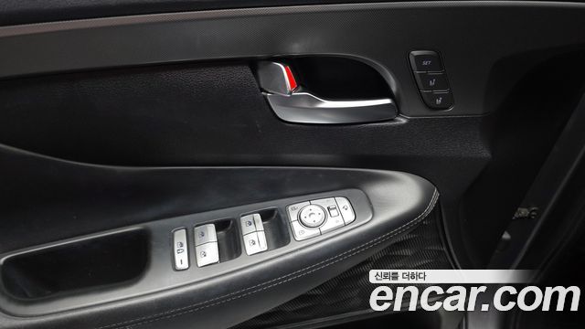 Hyundai Santafe 2021 — photo 33