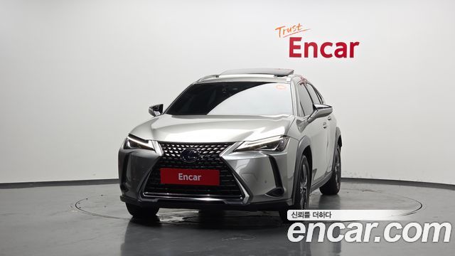 Lexus UX 2020 — photo 3