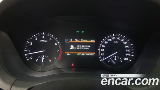 Genesis G80 2017 — photo 8