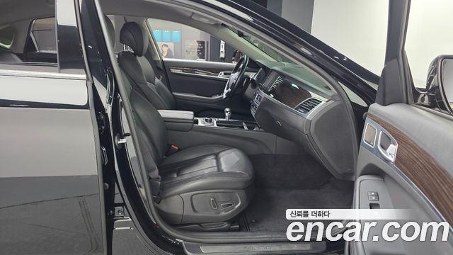 Genesis G80 2017 — photo 11